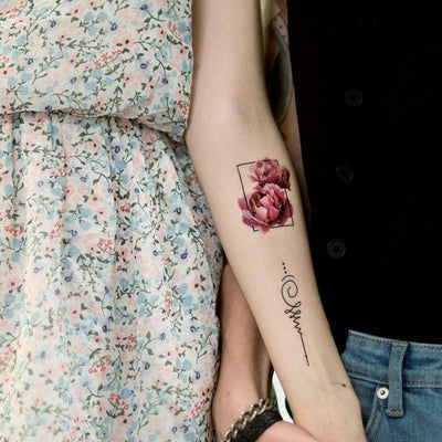 Tatouage éphémère : Small Pink Flowers - ArtWear Tattoo - Tatouage temporaire